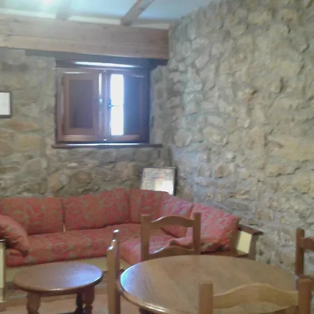 Apartamentos Fernando Santillana del Mar Exterior foto