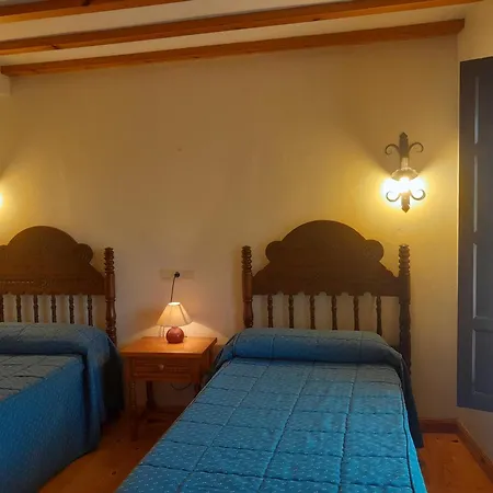 Apartamentos Fernando Santillana del Mar Exterior foto
